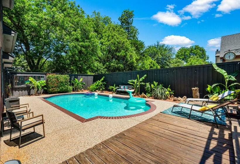 膳宿费 Dallas Oak Lawn Oasis W/ Private Pool, Hot Tub