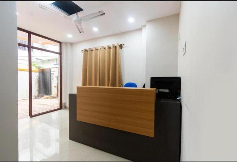 פנסיון Grand Inn