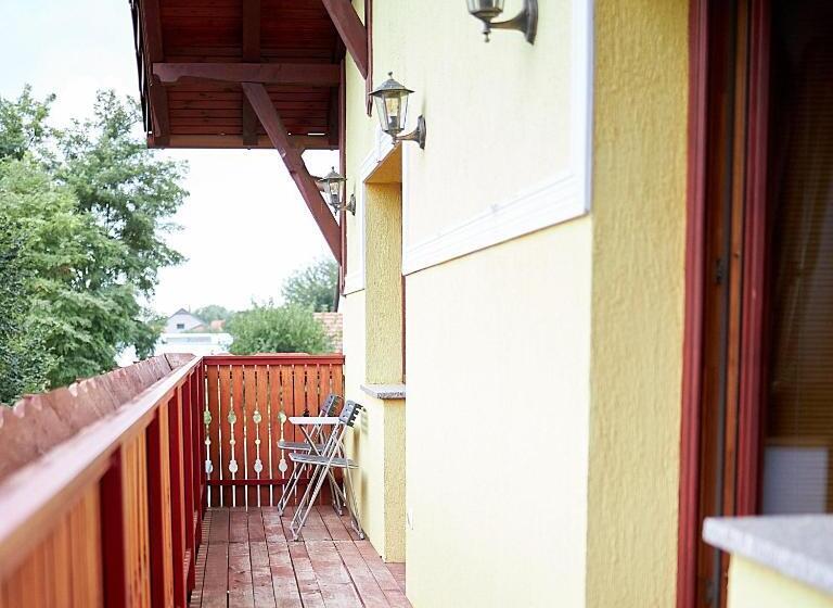 פנסיון Klaudia Vendégház