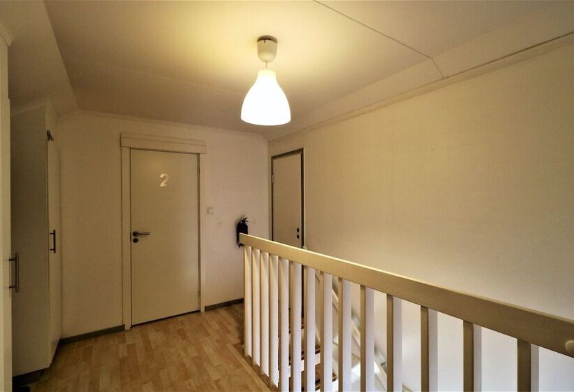 פנסיון Ribo Apartment Arctic