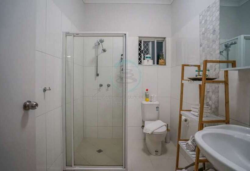 Zen Hideaway   Cozy 2br Modern Unit
