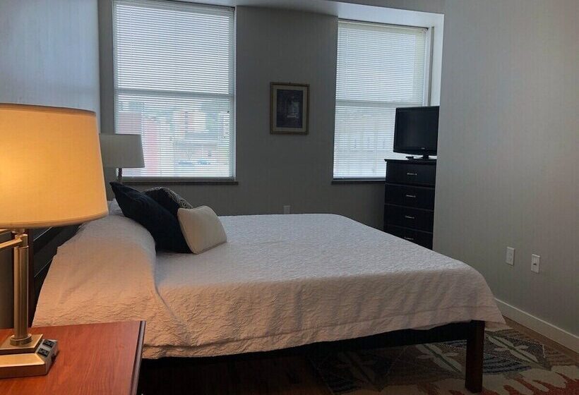 202 New Downtown Living