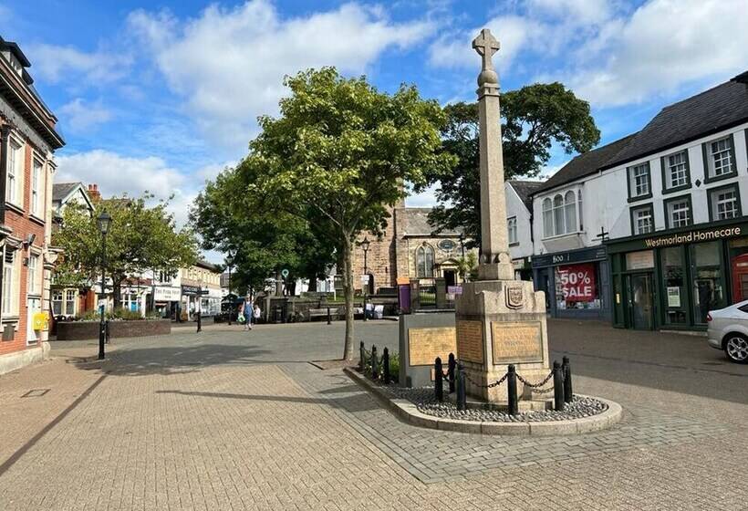 Beautiful 2 Bed Apartment In Poulton Le Fylde