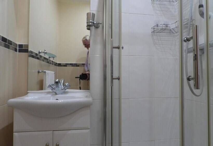 Beautiful 2 Bed Apartment In Poulton Le Fylde