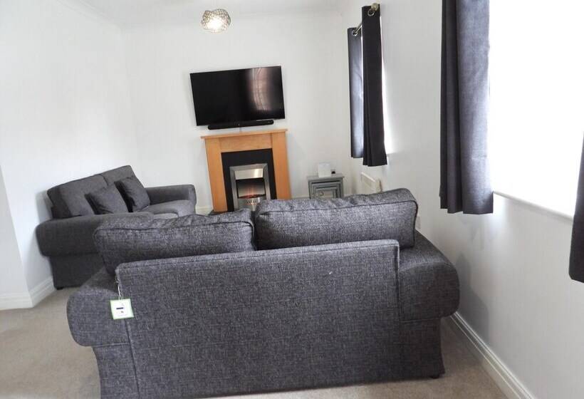 Beautiful 2 Bed Apartment In Poulton Le Fylde