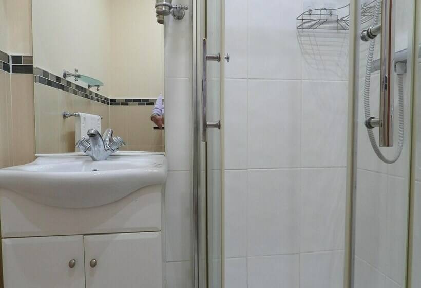 Beautiful 2 Bed Apartment In Poulton Le Fylde