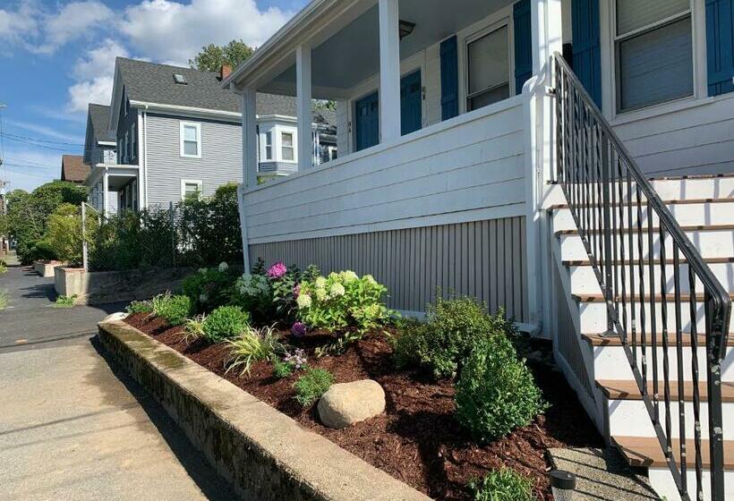 Bright 2 Br, Pets Welcome, Steps To Lake, Restaurants And Train