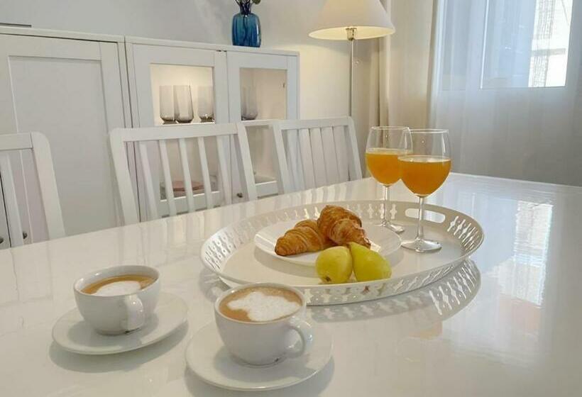 C. Del Mar   De Luxe Apartament Centrum Torrevieja