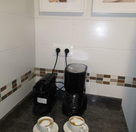 C. Del Mar   De Luxe Apartament Centrum Torrevieja