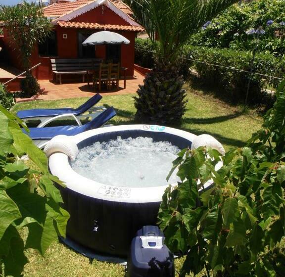 Home2book Serene Retreat Isabel, Jacuzzi & Garden