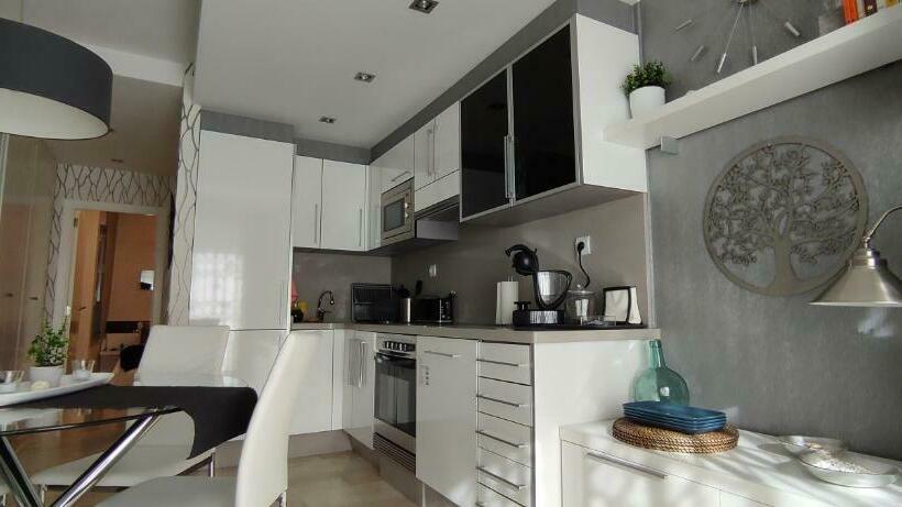 Denia Beach Apartment Jardín Privado Y Piscina