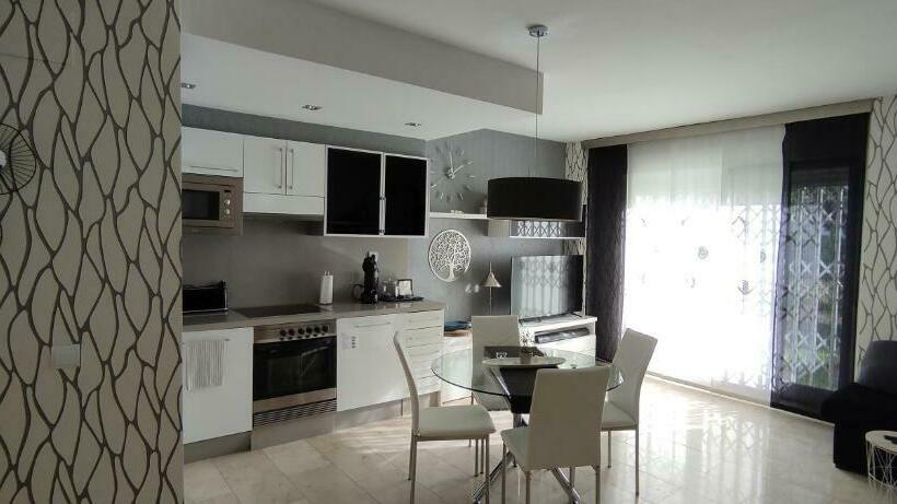 Denia Beach Apartment Jardín Privado Y Piscina