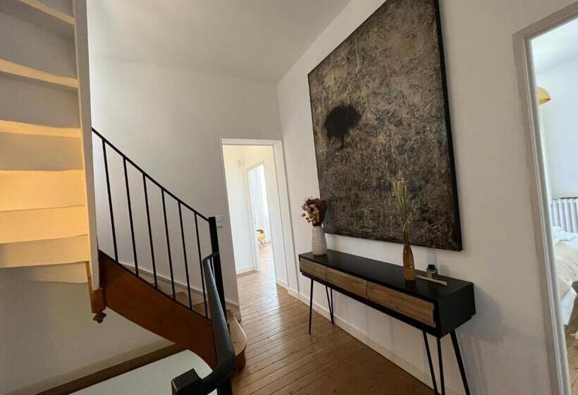 La Madeleine, Nichée Au Cœur De Saint émilion