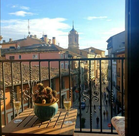 Loft Acogedor Con Terraza Y Parking En El Centro