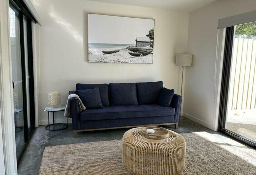 Luxury On Bayview Wifi Linen Included