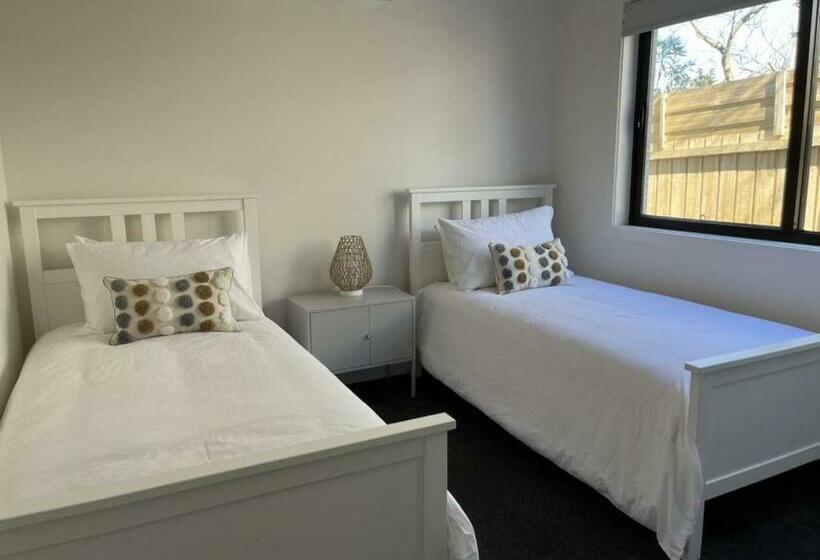 Luxury On Bayview Wifi Linen Included