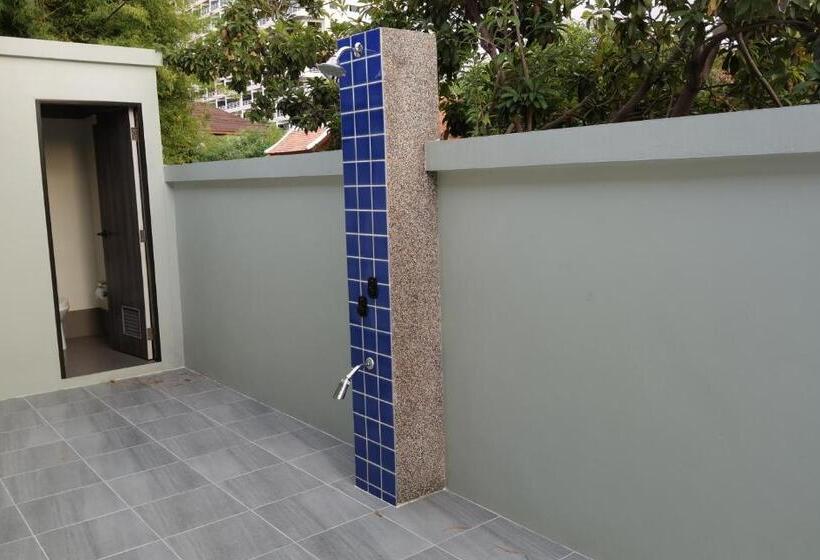 Private Pool Villa With Jacuzzi At Royal Park Village   Walk To The Beach   6 People   Max 3 Males