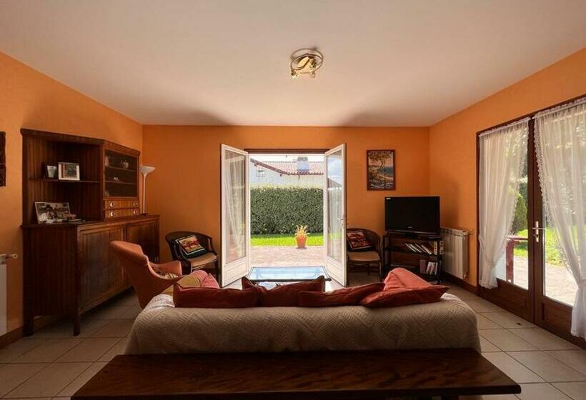 Maison Saint Jean De Luz, 6 Pièces, 10 Personnes   Fr 1 239 845