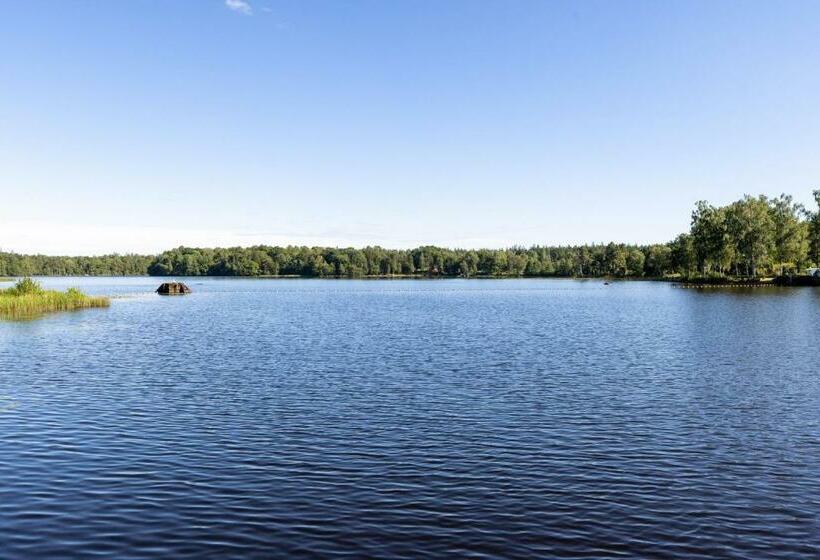 Mobile Home In Sjoared