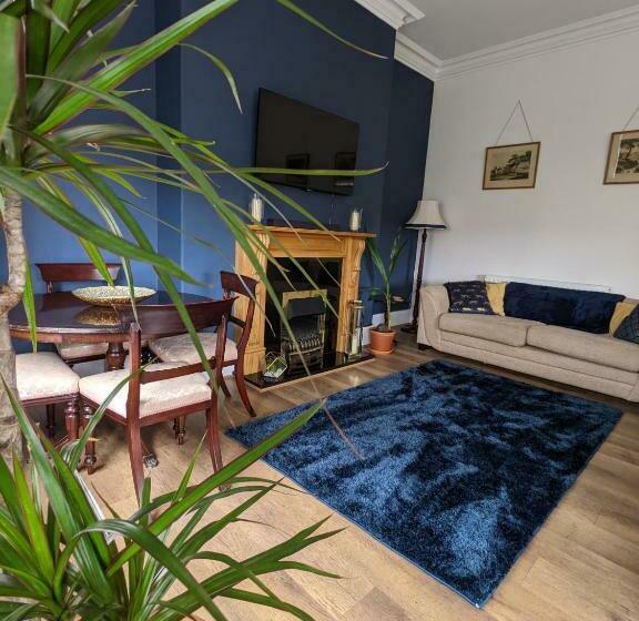 No. 1 Grosvenor Crescent, First Floor Apartment