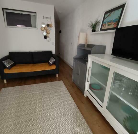 Port Cogolin, T2 Calme Dans Belle Résidence, Piscine, Proche St Tropez