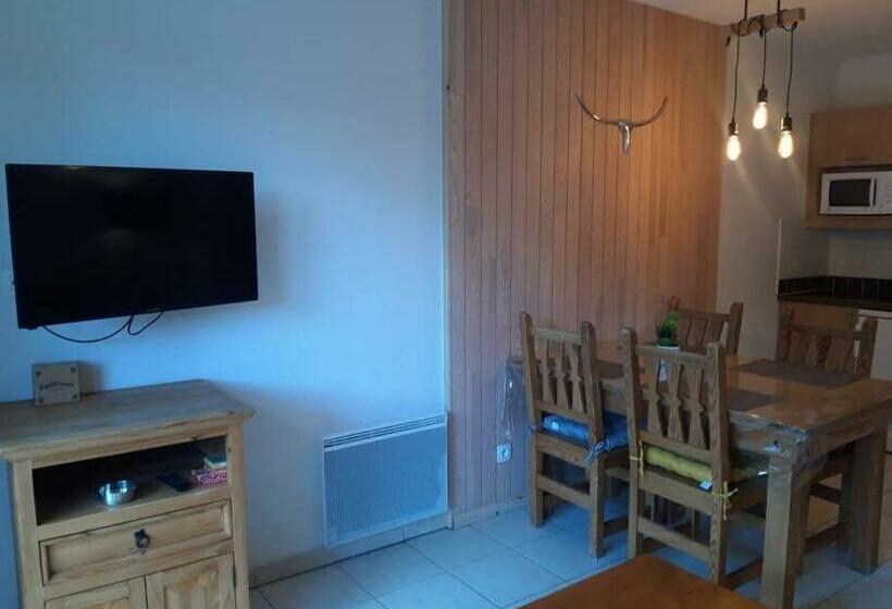 T2 Les Orres 1800 Pied Des Pistes Avec Piscine