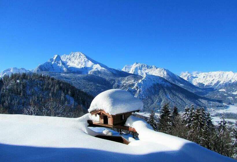 1 Bergpanorama Und Atemberaubende Alpine Almlandschaft Für Absolute Nichtraucher