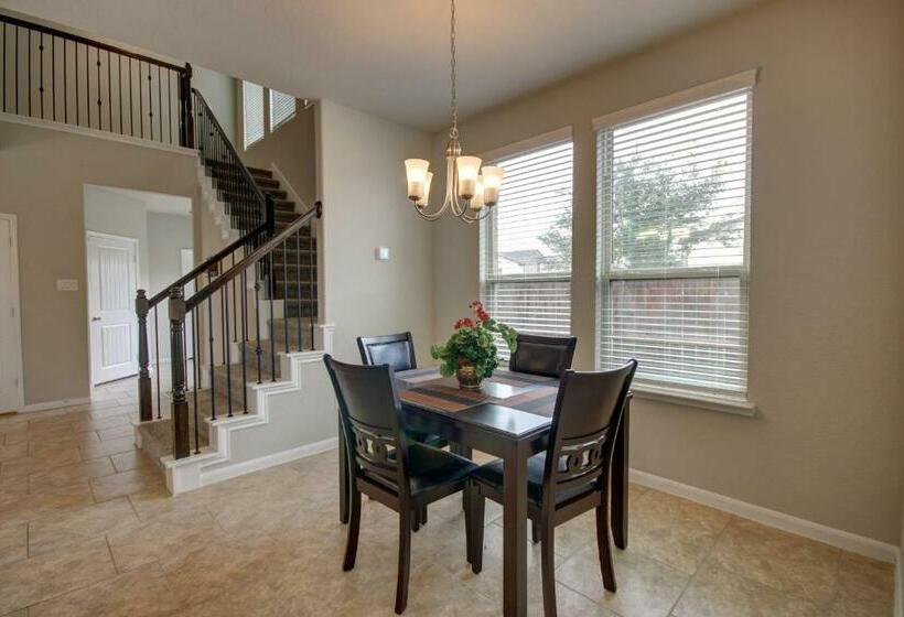 Affordable 3 Bedroom Townhouse With Backyard ~ Double Story