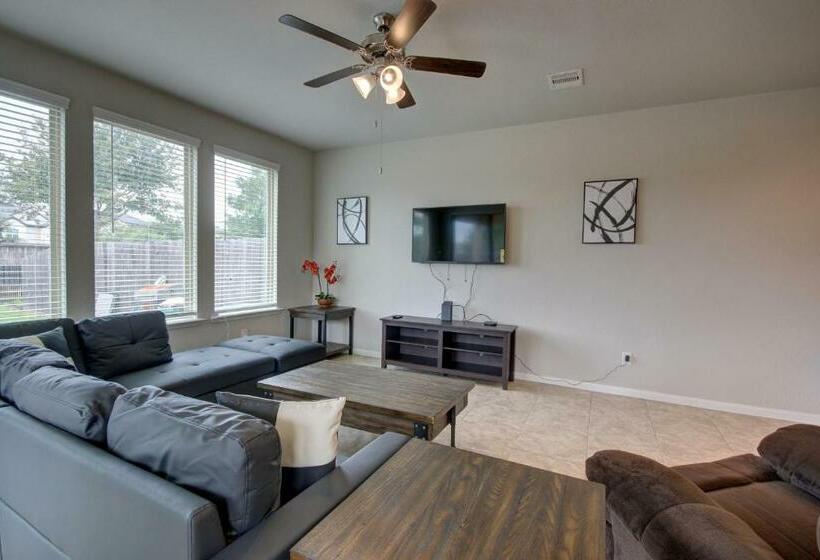 Affordable 3 Bedroom Townhouse With Backyard ~ Double Story