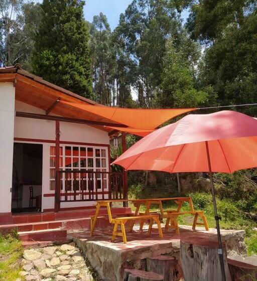 Agradable Casa De Campo Con Hermosa Vista