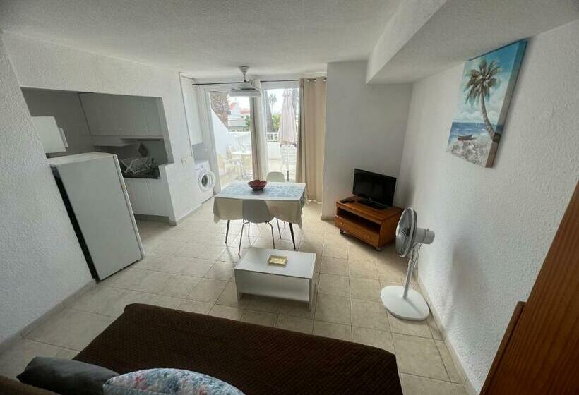 Apartamento En Edificio Villaflor San Eugenio Bajo Vistas Al Mar