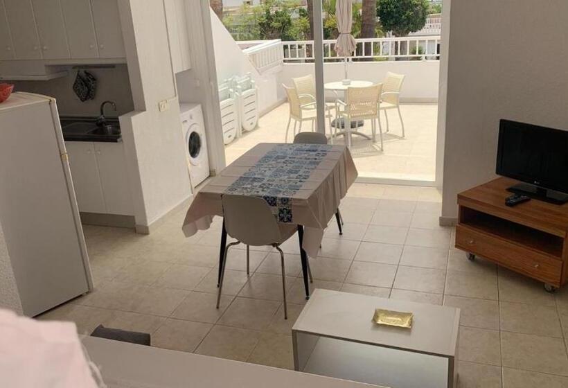 Apartamento En Edificio Villaflor San Eugenio Bajo Vistas Al Mar