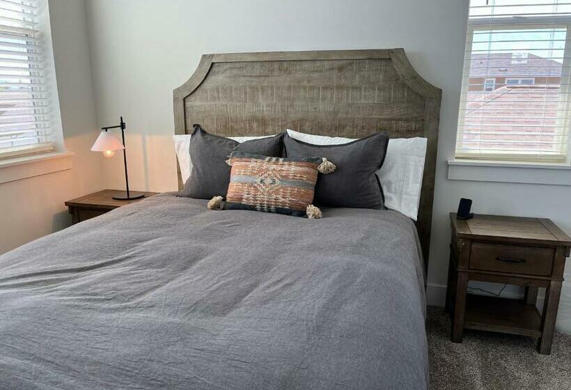 Brand New Entire Home, Bozeman/belgrade Area