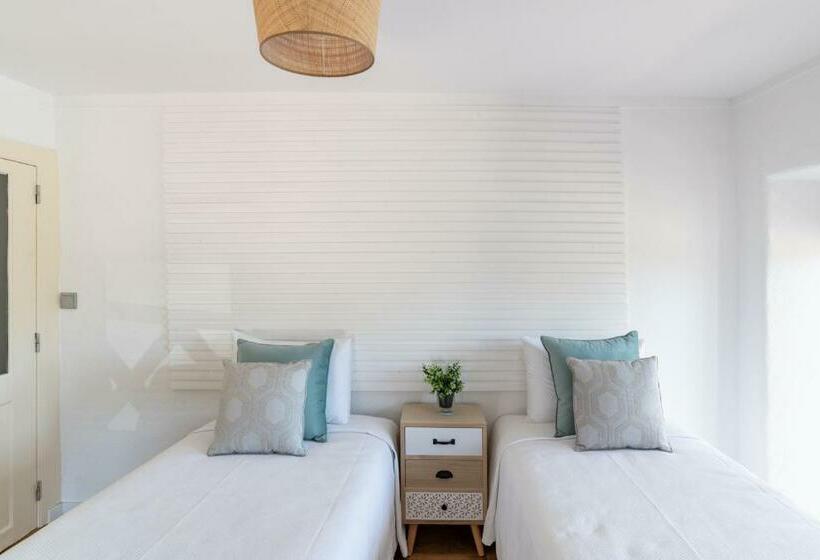 Casa Das Rosas Roses House