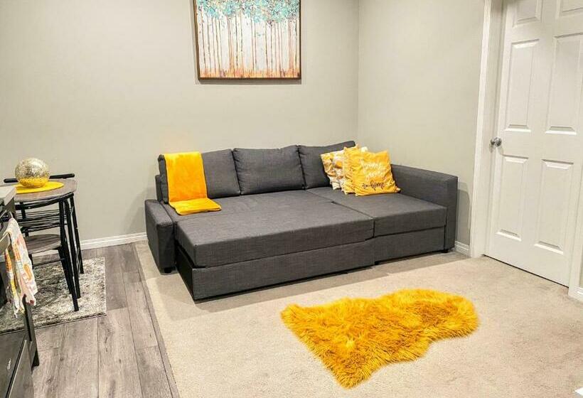 Cozy Newly Built And Cheerful 1 Bedroom Suite