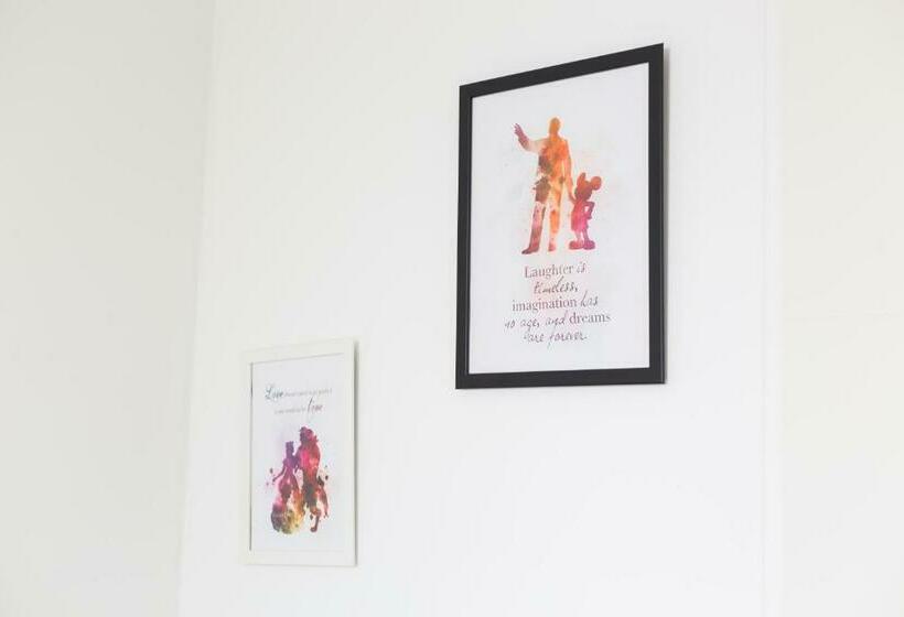 Disney   Paris 5 Min De Disney   Pk Privé Gratuit   4 Personnes   Terrasse Jardin