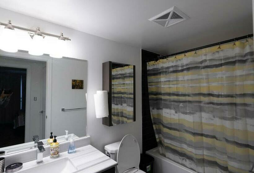 Elegant 2000 Sq Ft 3br Urban Town House 2 Parking