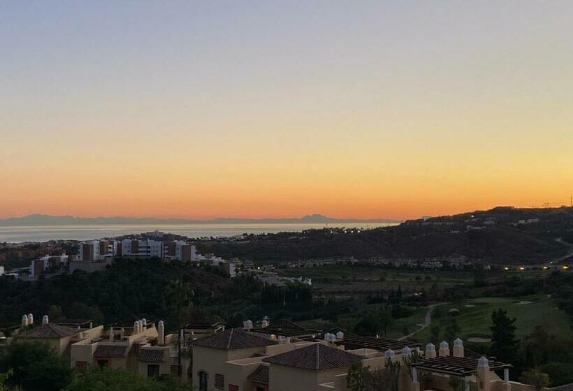 Huge Rooftop Solarium With See View   3 Rooms