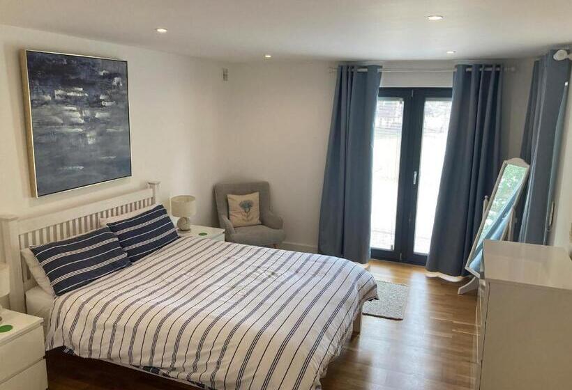 Independent Rural Detached Annexe With Free Private Parking