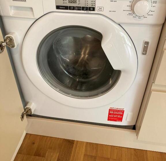 Independent Rural Detached Annexe With Free Private Parking