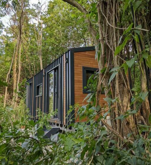 Jungle Wagon Ecovillage Hainburg