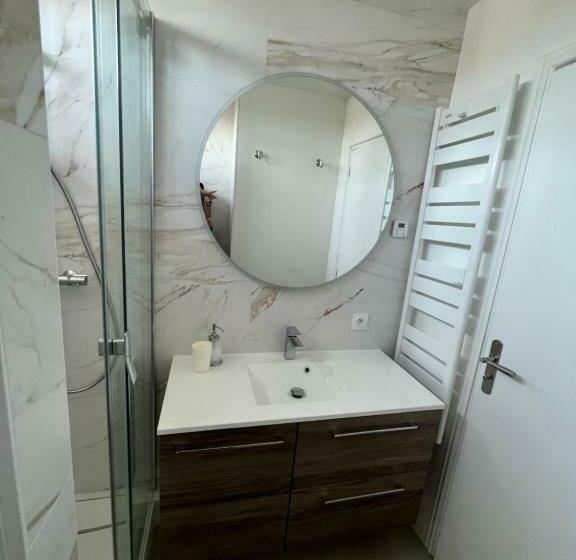 Maison De Famille Avec Piscine