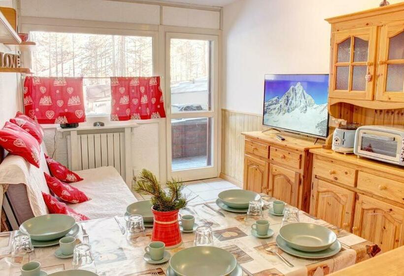 Marcolski Home   Schuss 1