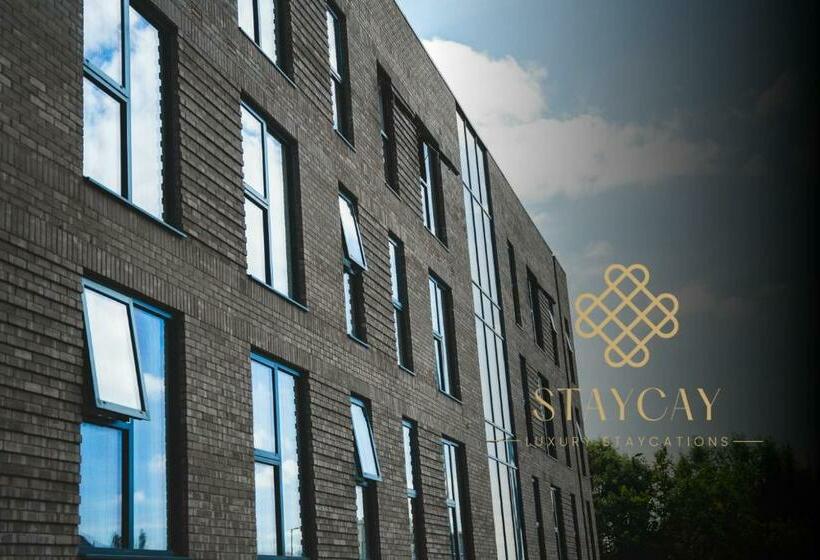 Modern 1 Bed Brand New Central Free Wi Fi