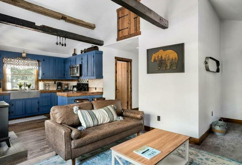 River Access Cabin W Hot Tub Kayaks Wifi Grill