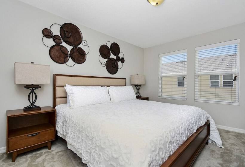 Stunning 4 Bd W/ Gameroom Close To Disney 5110k