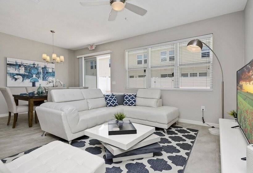 Stunning 4 Bd W/ Gameroom Close To Disney 5110k