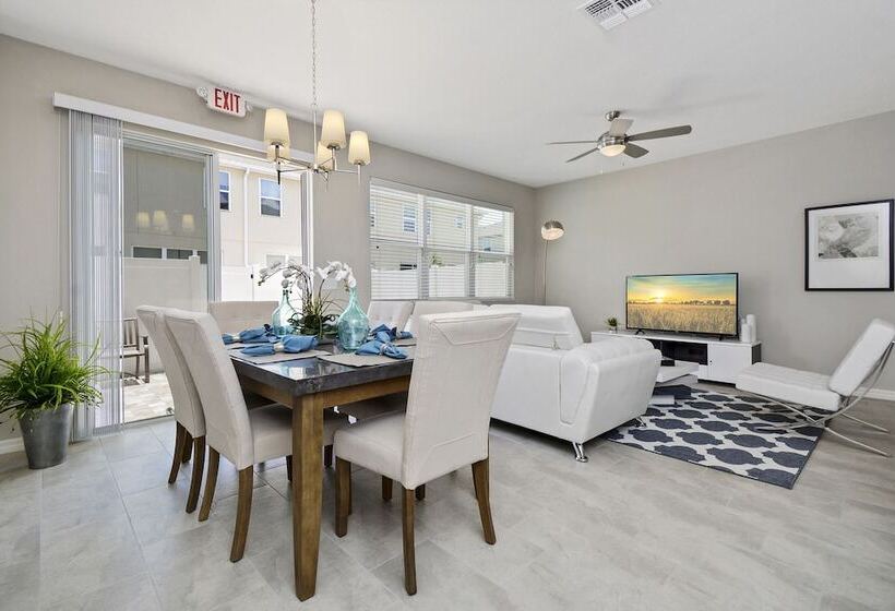 Stunning 4 Bd W/ Gameroom Close To Disney 5110k