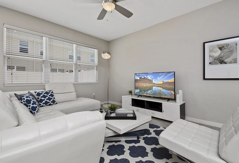 Stunning 4 Bd W/ Gameroom Close To Disney 5110k