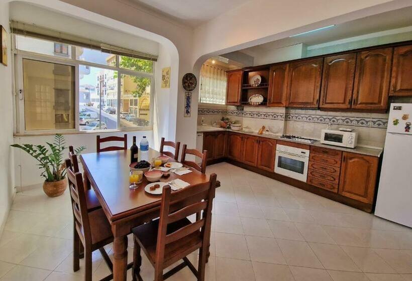 Tavira City Center 3br